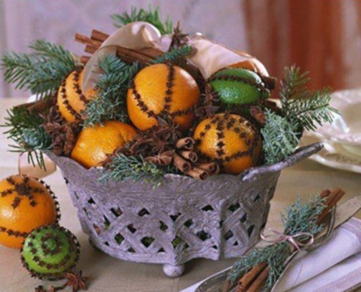 Мандарини в подарунок (17 фото): як красиво подарувати мандарини? Ідеї подарунків з мандаринів своїми руками