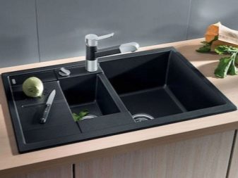 Мармурові мийки для кухні: вибір кухонних мийок зі штучного і натурального мармуру. Плюси і мінуси кольорових моделей