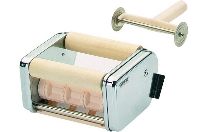 Механічні пельменницы: прес-форми для ліплення пельменів будинки та інші автоматичні домашні моделі