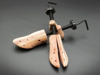 Механічний растяжитель для взуття: колодки і верстати для розтяжки взуття, дерев’яні розпірки та інші пристосування для збільшення розміру взуття