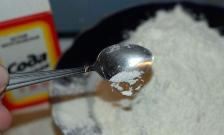 Мельхиоровая посуд: користь і шкода столового посуду з мельхіору. Чим її чистити в домашніх умовах? Що присутній у складі мельхіору, крім міді?