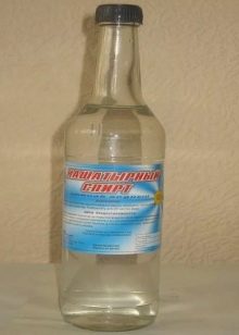 Мельхиоровая посуд: користь і шкода столового посуду з мельхіору. Чим її чистити в домашніх умовах? Що присутній у складі мельхіору, крім міді?