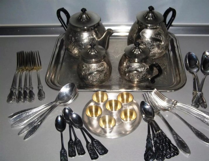Мельхиоровая посуд: користь і шкода столового посуду з мельхіору. Чим її чистити в домашніх умовах? Що присутній у складі мельхіору, крім міді?