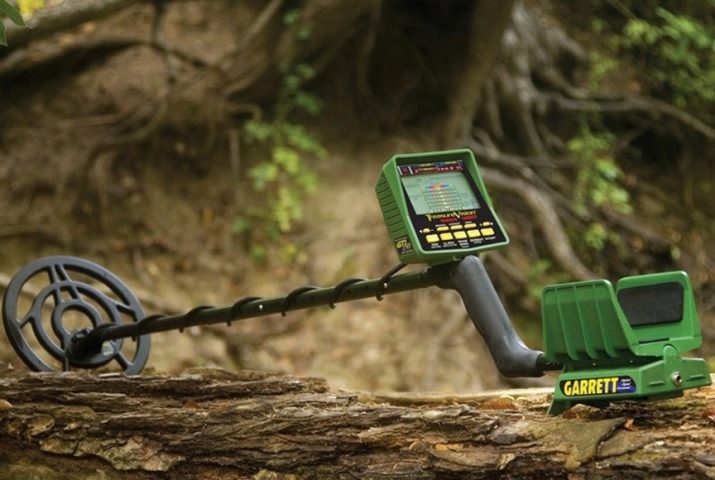 Металошукачі для золота: кращі потужні моделі. Чи реагують вони на золото і як його шукати? Як налаштувати глибинний металошукач?