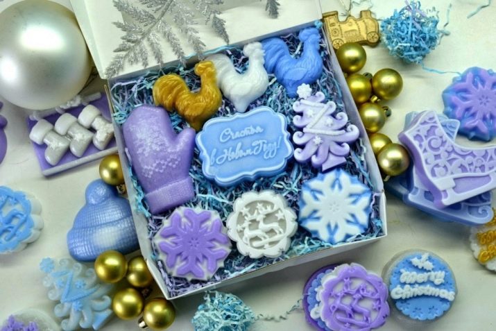 Мило ручної роботи на Новий рік (17 фото): як робити новорічне мило у формі Діда Мороза своїми руками?