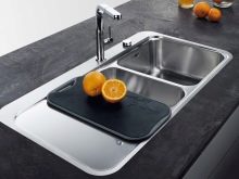 Мийки для кухні Franke (17 фото): товщина металу в кухонних раковинах з нержавіючої сталі, врізні моделі і інші різновиди