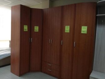 Модульні шафи для вітальні (40 фото): як вибрати сучасний гарнітур в зал з кутовим шафою? Ідеї дизайну вітальні з модульними шафами