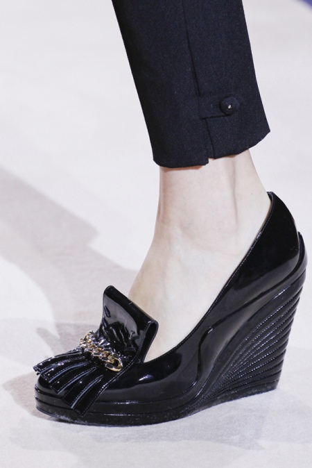 Мокасини на платформі (31 фото): як називаються жіночі моделі і з чим носити