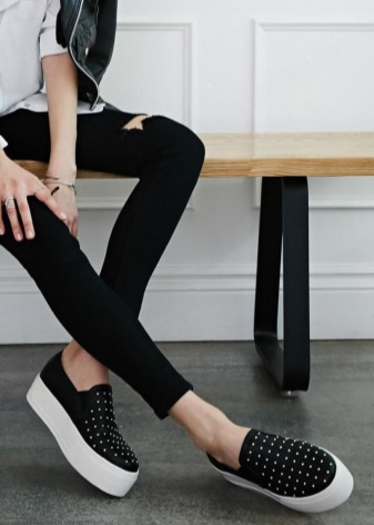 Мокасини на платформі (31 фото): як називаються жіночі моделі і з чим носити