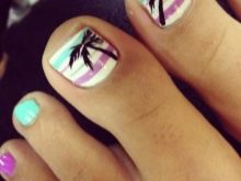 Морської педикюр (54 фото): дизайн в морському стилі 2020, модні літні тенденції декору з морськими зірками