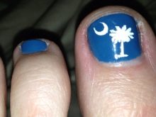 Морської педикюр (54 фото): дизайн в морському стилі 2020, модні літні тенденції декору з морськими зірками