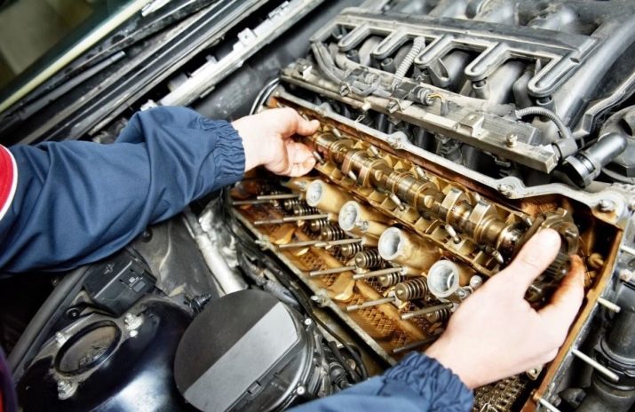 Моторист: особливості роботи рульовим мотористом, автослюсарем, матросом-мотористом, слюсарем по ремонту двигуна і цементировочного агрегату, обов’язки