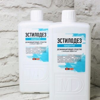 Набір для бровиста: які матеріали та інструменти входять в стартовий набір? Стерилізація інструментів та витратні матеріали для майстрів