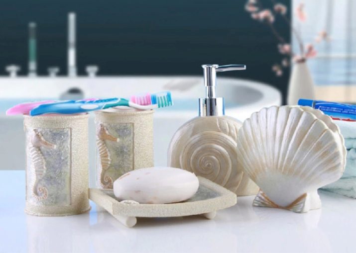 Набір для ванної кімнати: мильниці і склянки для зубних щіток, інші приналежності. Як вибрати набір для ванної?