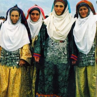 Національний костюм Дагестану (34 фото): традиційний жіночий і чоловічий дагестанський наряд