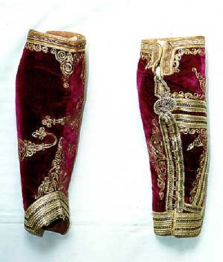 Національний костюм осетин (46 фото): жіночий і чоловічий весільний осетинський наряд