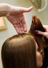 Накладна чубчик: огляд накладних чілок з натуральних і штучних волосся на заколках