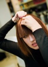 Накладна чубчик: огляд накладних чілок з натуральних і штучних волосся на заколках