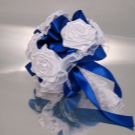 Наречена кидає букет: традиція кидання букета на весіллі. Чи можна кидати свій і як оригінально це зробити? Шукаємо альтернативу