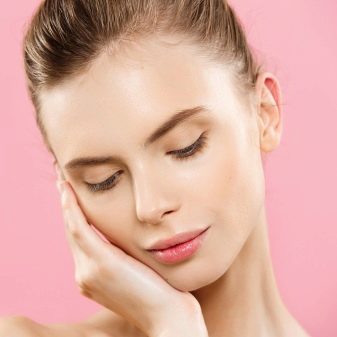 Навіщо потрібен тонік для обличчя? Як користуватися тонкому після вмивання? Характеристика та його функції