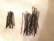 Недбалий пучок (32 фото): як зробити на голові сучасний недбалий пучок? Варіанти зачіски на середні, довгі і короткі волосся