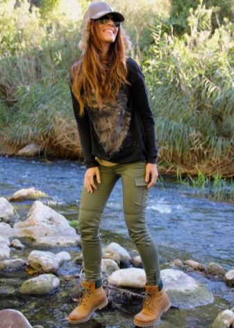 Непромокальні черевики (47 фото): жіночі зимові і водонепроникні туристичні моделі