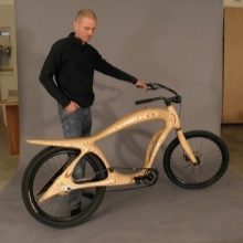 Незвичайні велосипеди (29 фото): літаючі й самі оригінальні моделі світу з кабіною, біговою доріжкою і квадратними колесами
