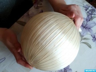 Новорічні кулі канзаші: майстер-клас по виготовленню ялинкових куль з атласних стрічок в техніці канзаші своїми руками