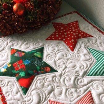 Новорічний печворк: ідеї та схеми серветок, чобітка, панно з тканини в стилі печворк, майстер-клас виробів з клаптикового шиття
