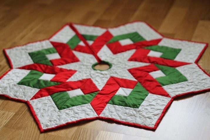 Новорічний печворк: ідеї та схеми серветок, чобітка, панно з тканини в стилі печворк, майстер-клас виробів з клаптикового шиття