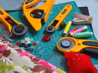 Новорічний печворк: ідеї та схеми серветок, чобітка, панно з тканини в стилі печворк, майстер-клас виробів з клаптикового шиття