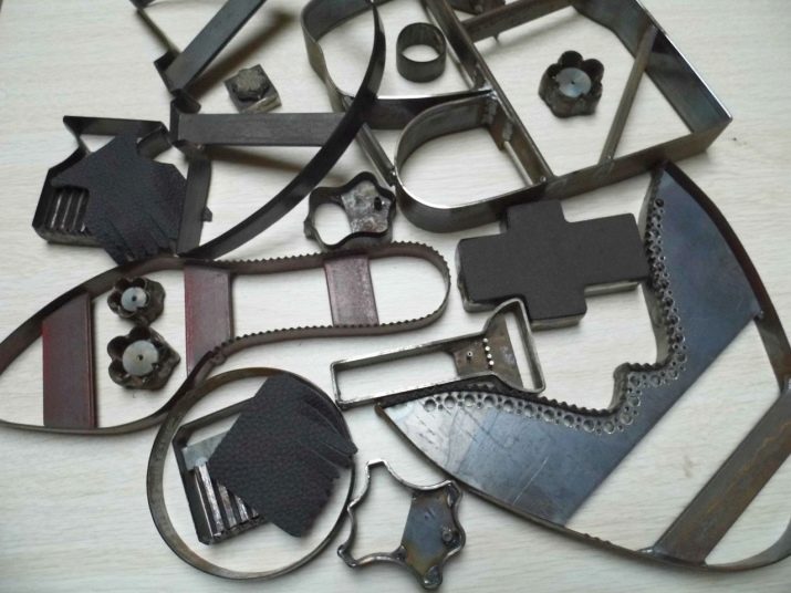 Ножі для шкіри (16 фото): кушнірські і шорні, поворотні та дискові, мездрильные, вирубні та інші види ножів для шкіри