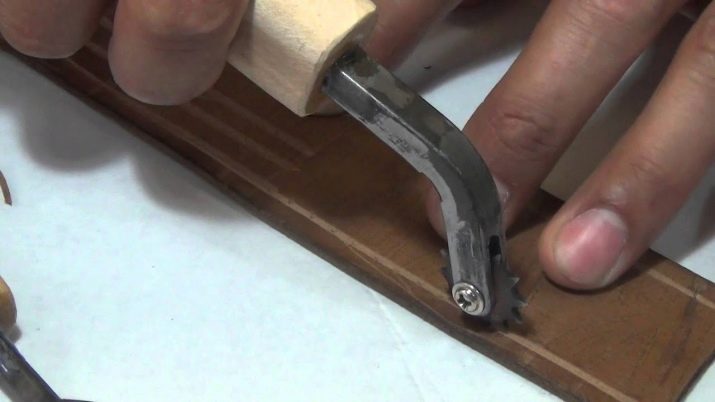 Ножі для шкіри (16 фото): кушнірські і шорні, поворотні та дискові, мездрильные, вирубні та інші види ножів для шкіри