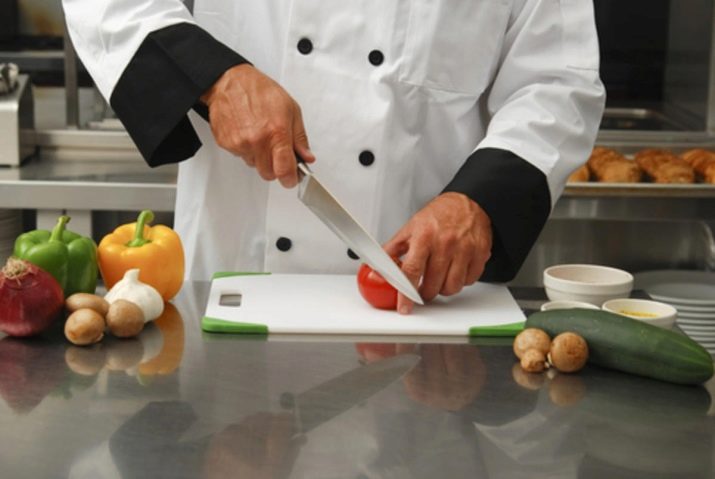 Ножі Rondell: як вибрати набір кухонних ножів на 3 і 6 предметів? Огляд моделей Espada, Falkata та інших. Особливості кухарських ножів для хліба та інших