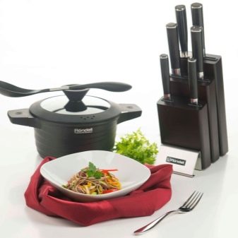 Ножі Rondell: як вибрати набір кухонних ножів на 3 і 6 предметів? Огляд моделей Espada, Falkata та інших. Особливості кухарських ножів для хліба та інших