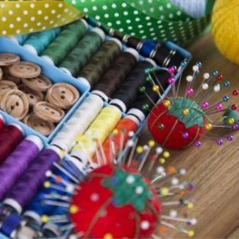 Інструменти для печворку: роликові ножі для клаптикового шиття і ножиці, інші пристосування і вибір набору для початківців