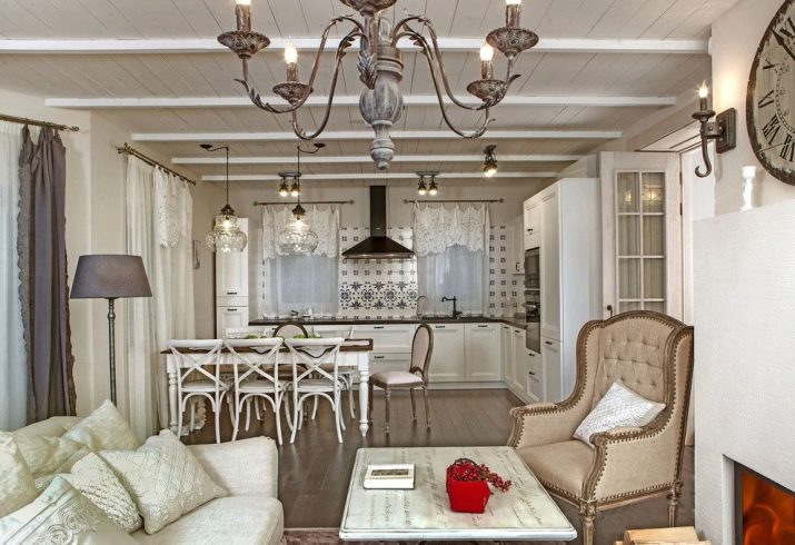 Інтер’єр кухні-їдальні в приватному будинку (59 фото: класичний дизайн і планування кухні великої, поєднаної з їдальнею