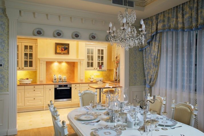 Інтер’єр кухні-їдальні в приватному будинку (59 фото: класичний дизайн і планування кухні великої, поєднаної з їдальнею