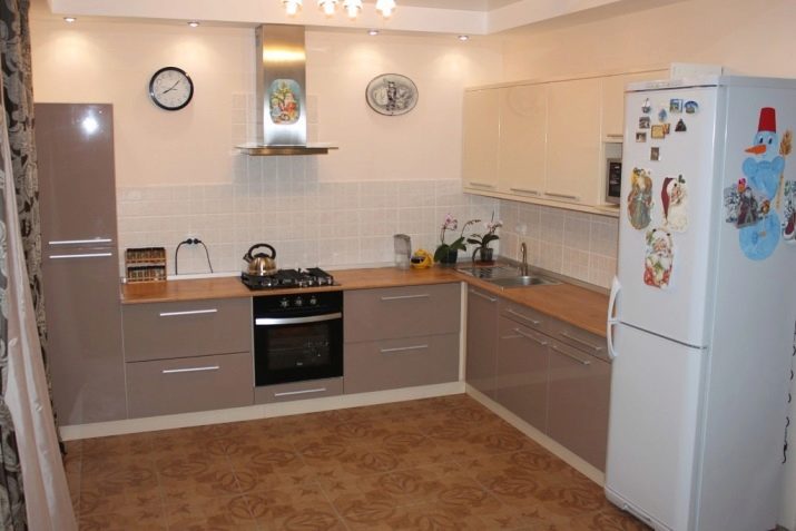 Інтер’єр кухні 9 кв. м в сучасному стилі (52 фото): особливості дизайну, цікаві ідеї