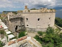 Острови Чорногорії: острови Грможур і Мамула, Квітів, Святого Георгія та інші популярні острова