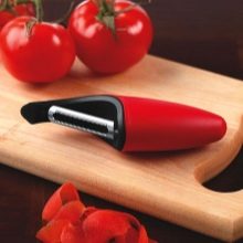 Овочечистки (39 фото): ручні ножі для чищення овочів і електричні побутові овочечистки, особливості моделей Borner, Victorinox та інших виробників