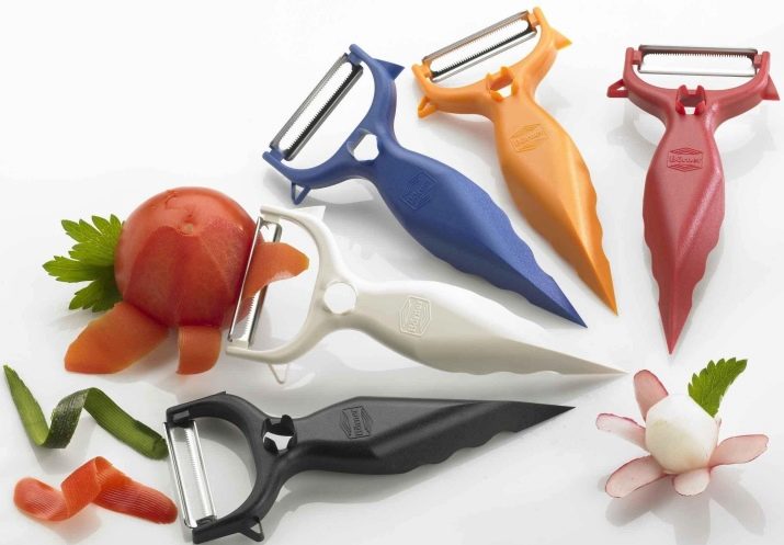Овочечистки (39 фото): ручні ножі для чищення овочів і електричні побутові овочечистки, особливості моделей Borner, Victorinox та інших виробників