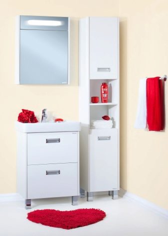 Підлогові шафи у ванну кімнату (67 фото): великі комоди і маленькі шафки, огляд меблів з IKEA
