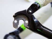 Півень для велосипеда (17 фото): що таке велосипедний півник? Для чого він потрібен? Як підібрати запчастина?