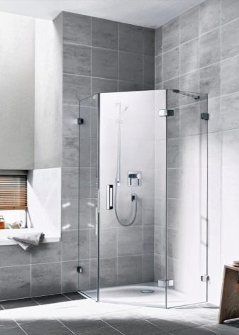 П’ятикутні душові кабіни: 90х90, 100х100 см і інших розмірів. Приклади в інтер’єрі