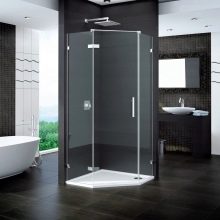 П’ятикутні душові кабіни: 90х90, 100х100 см і інших розмірів. Приклади в інтер’єрі