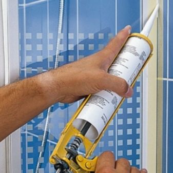 П’ятикутні душові кабіни: 90х90, 100х100 см і інших розмірів. Приклади в інтер’єрі