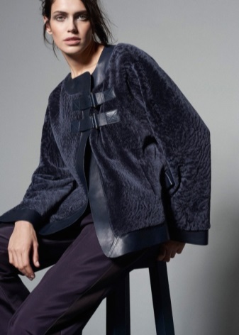 Пальто Armani (32 фото): популярні жіночі моделі з лінійок Armani jeans і Collezioni