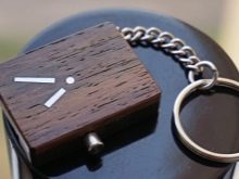 Пам’ятний подарунок колезі при звільненні: сувеніри та інші ідеї подарунка на прощання колезі, що йде на пенсію