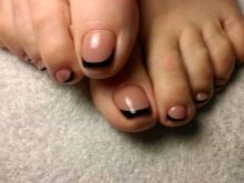 Педикюр френч (106 фото): красивий кольоровий французький дизайн в білих і рожевих або червоних відтінках на ногах